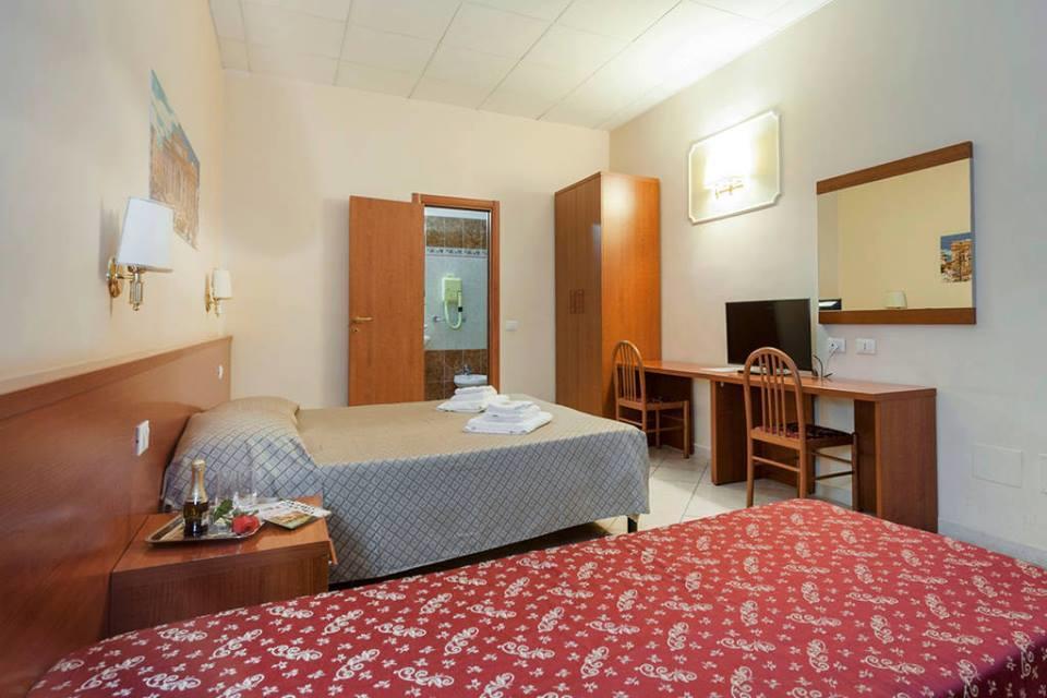 A Casa Di Mei Рим Экстерьер фото