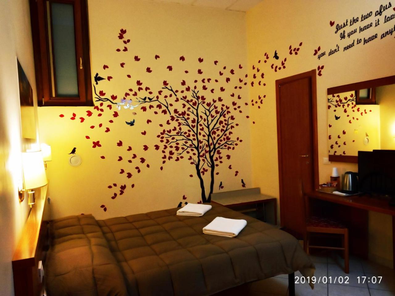 A Casa Di Mei Рим Экстерьер фото